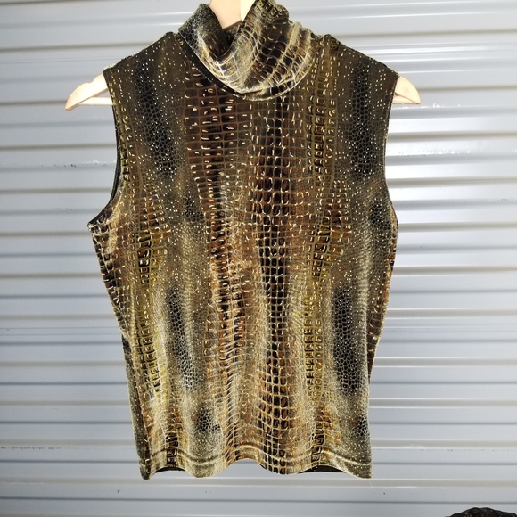 Vintage 2 piece Velvet Straight leg pants and mock neck top - Picture 2 of 5